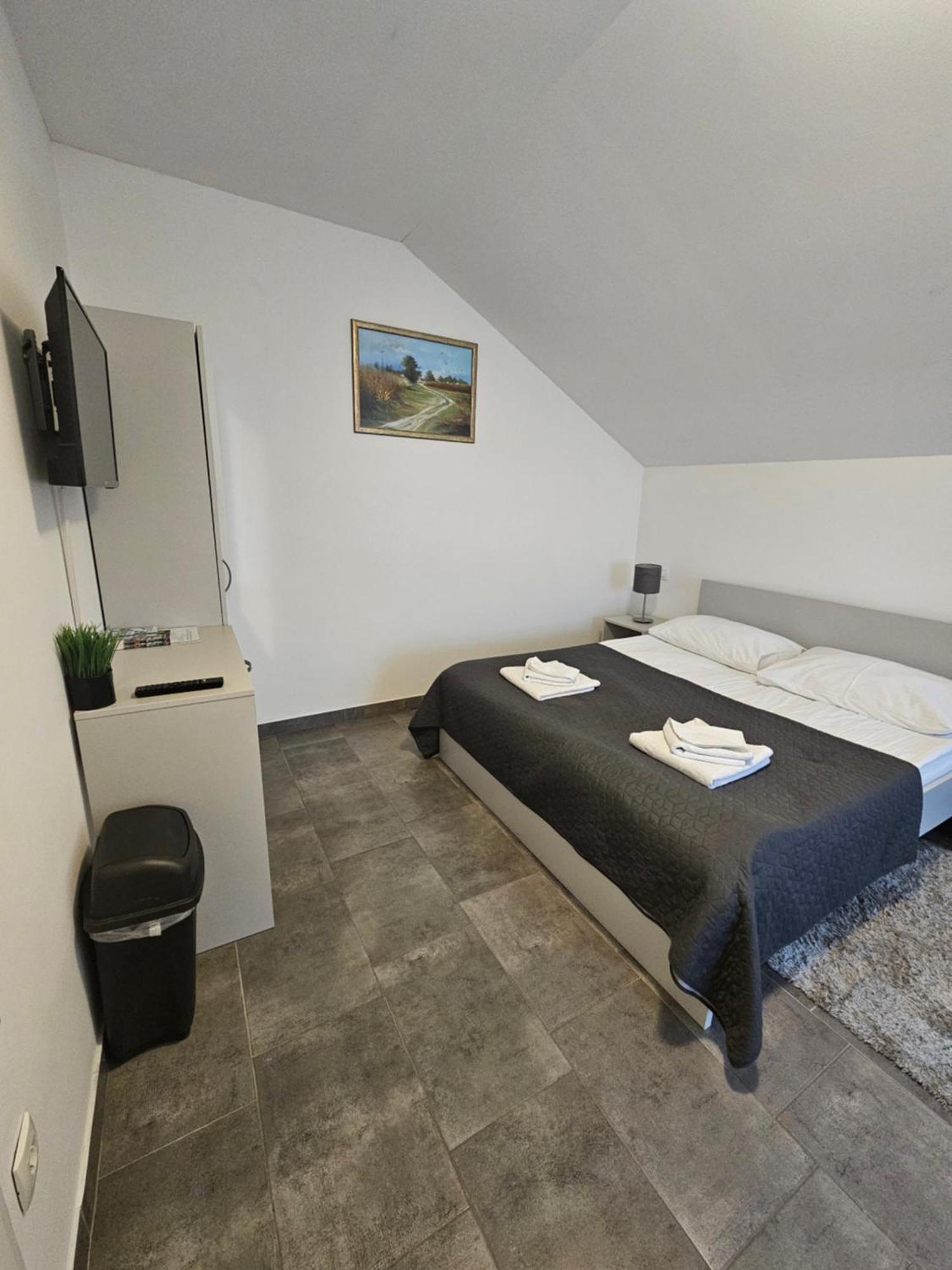Filipovic Rent A Car & Apartments Selnica Scitarjevska Εξωτερικό φωτογραφία