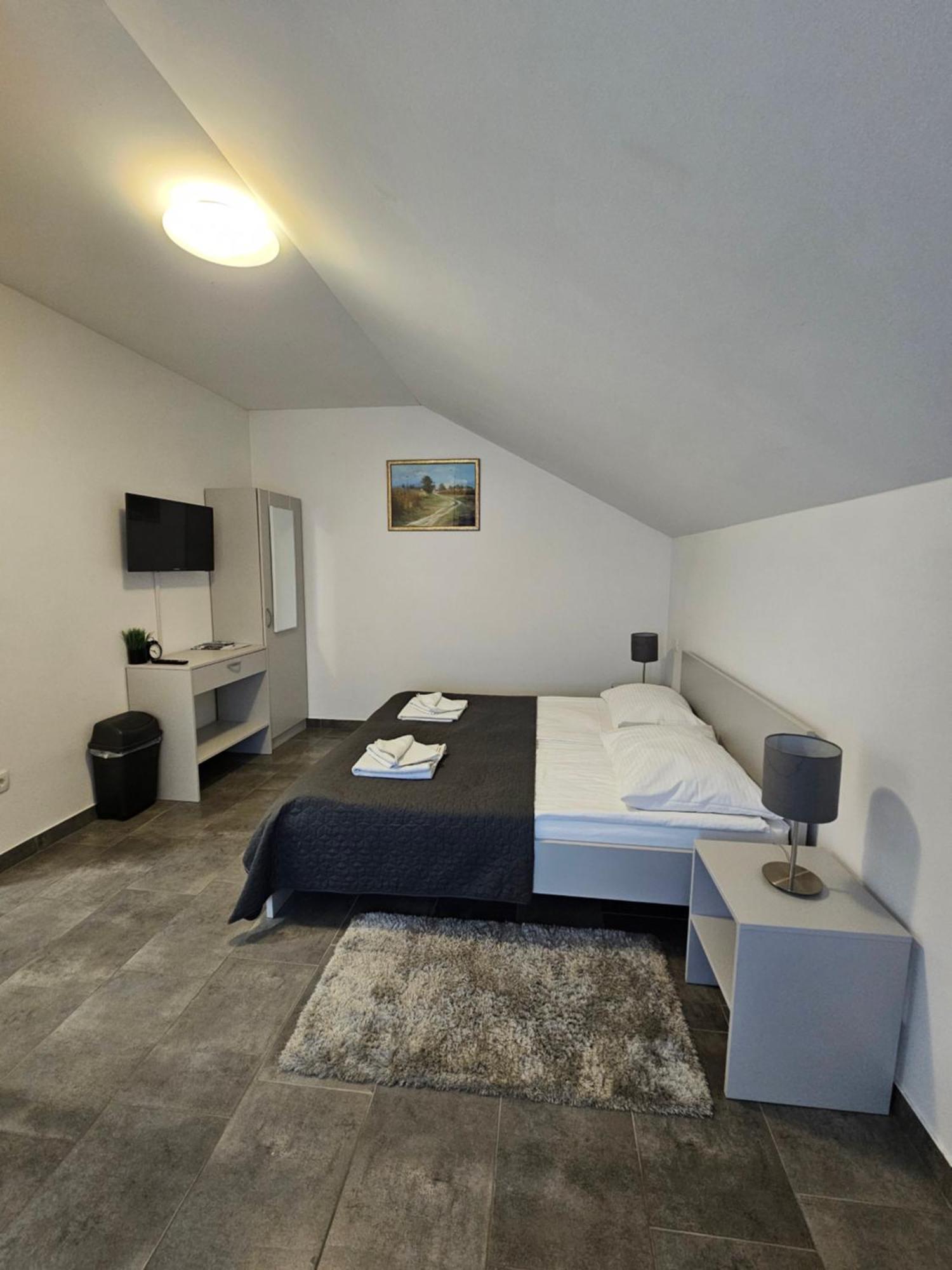 Filipovic Rent A Car & Apartments Selnica Scitarjevska Εξωτερικό φωτογραφία
